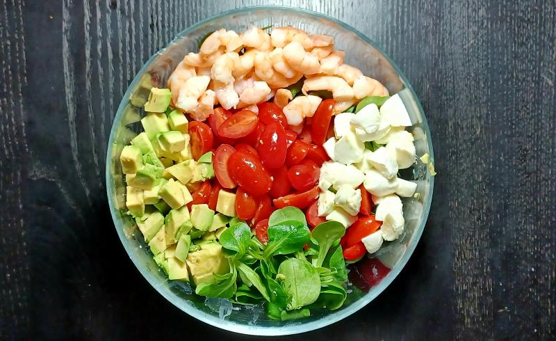 Photo d'ilustration de la recette : Salade composée aux crevettes